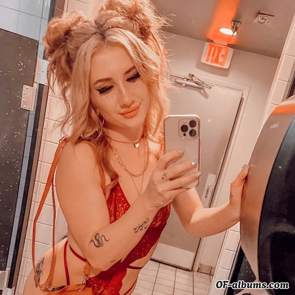 Image #1 of velvetmonetxxx