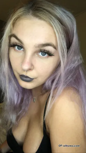 Image #3 of violethunnybun