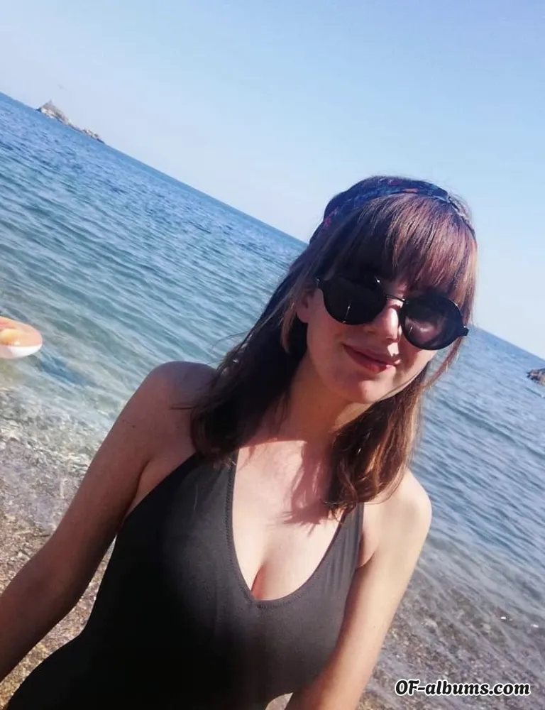 Image #1 of vivienwisex