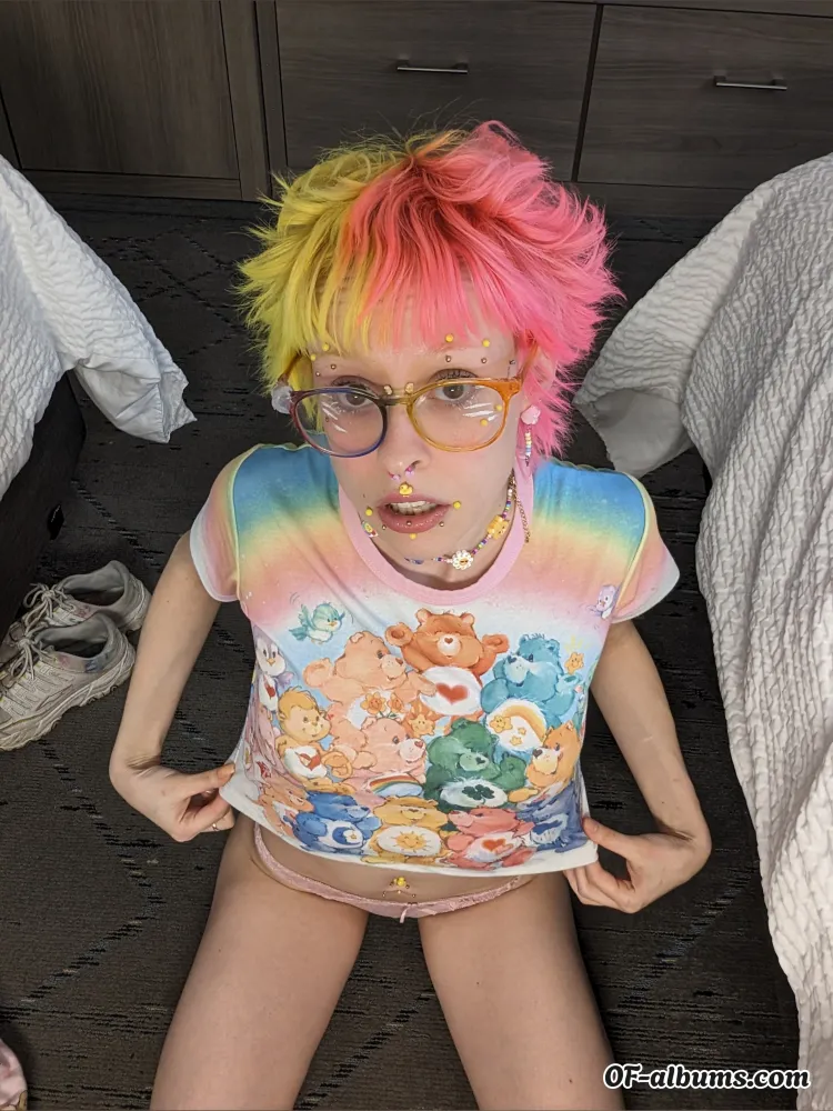Image #4 of vixendoll717