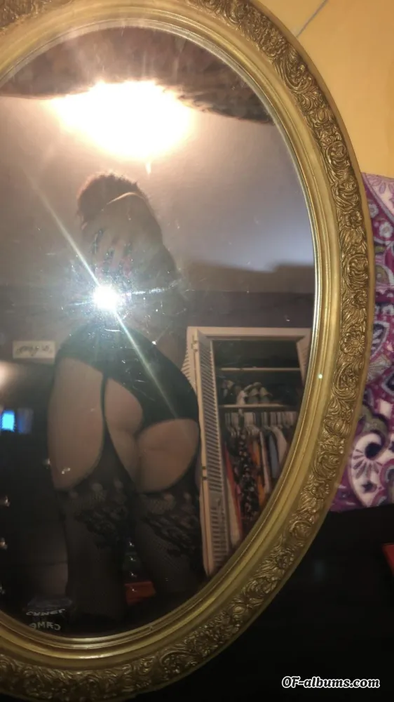 Image #1 of y0urfav0rites1ut