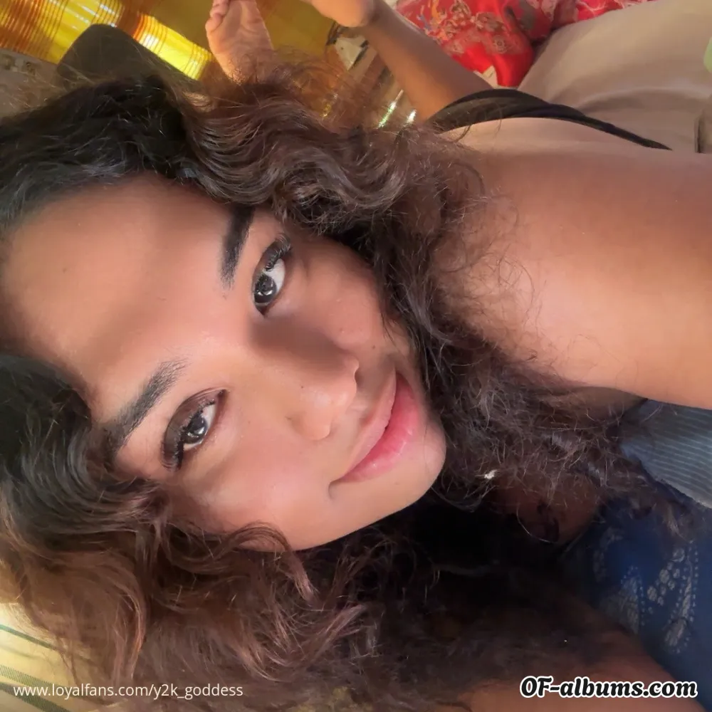 Image #1 of y2k_goddess