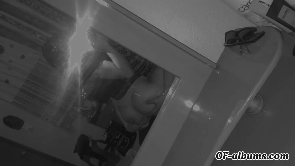 Image #2 of yei20