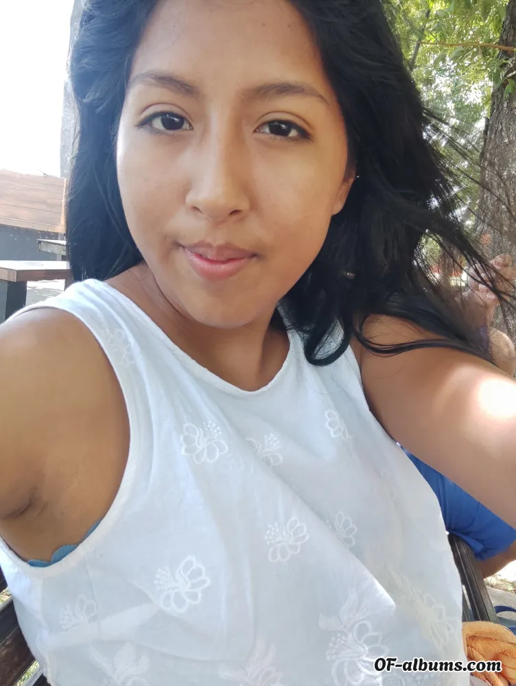 Image #1 of yoselin_flores_oficial