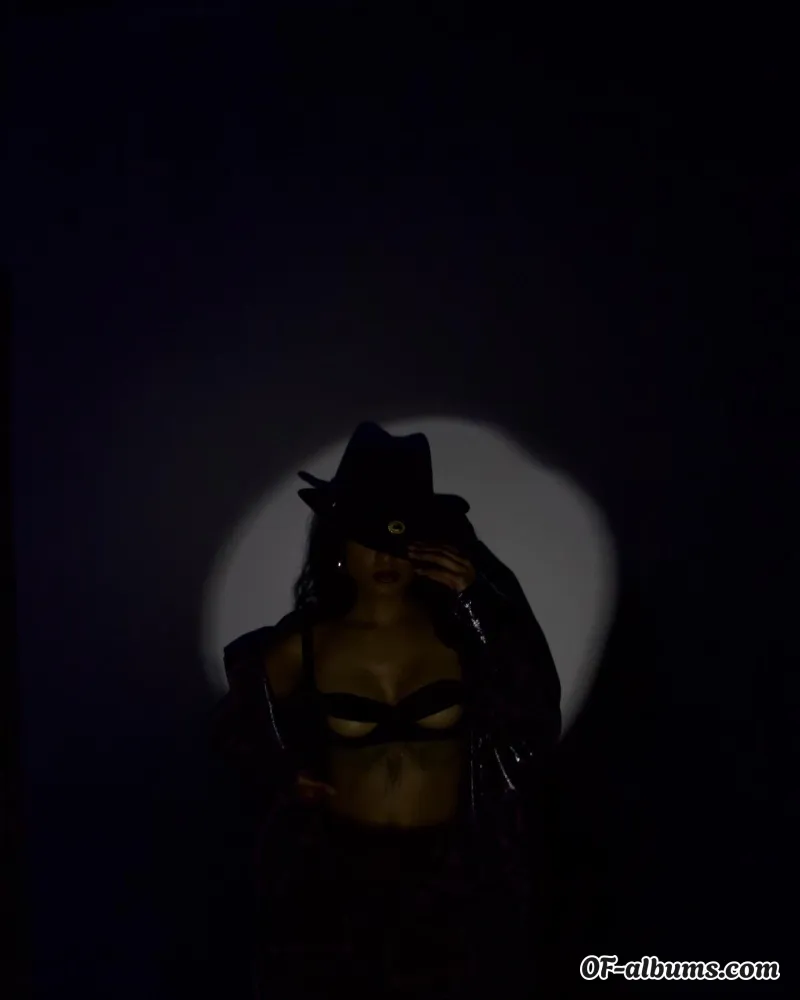 Image #1 of your_vixen1