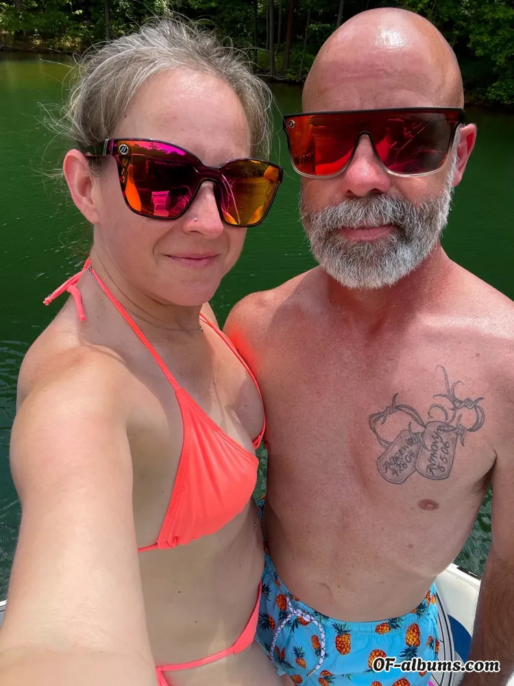 Image #1 of yourb1ggestfan