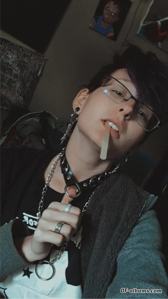 Image #1 of yourfriendlyalien