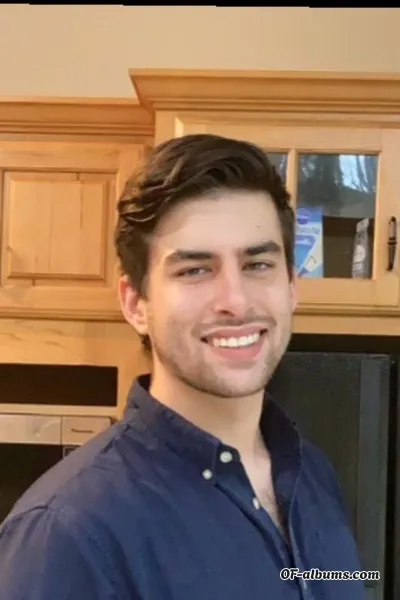 Image #1 of youritalianstallion